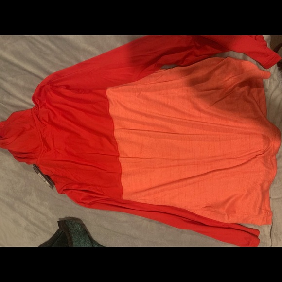 Under Armour Sweatshirt - Picture 3 of 4